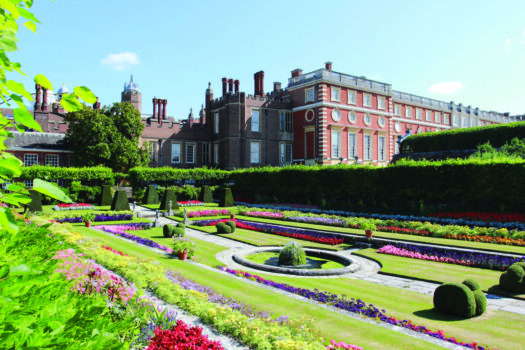 Day Tours - Hampton Court Palace